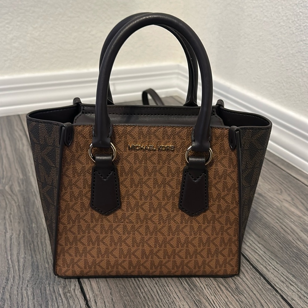 Michael Kors Purse. NWT